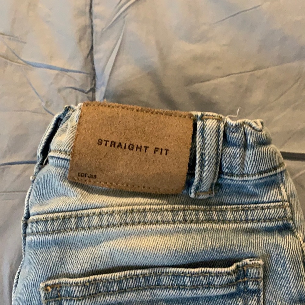 Zara boys light blue straight leg fit , size 7 in good shape